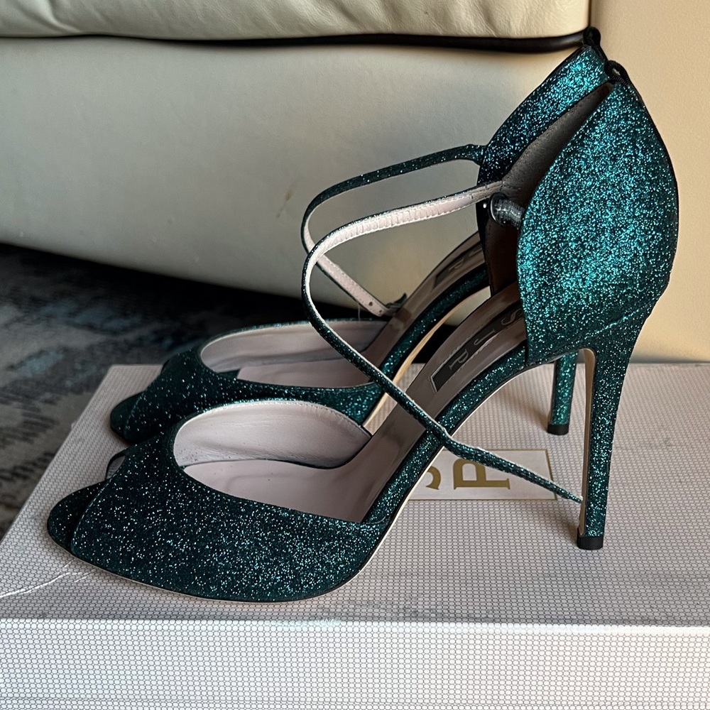 SJP by Sarah Jessica Parker Ursula Glitter Size 38.5